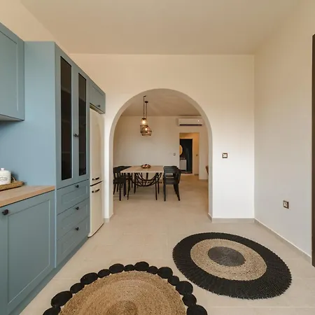 Pura Vida House